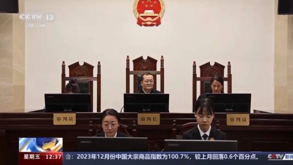 旅客进站被刷脸铁路公司成被告!全国首例这样判