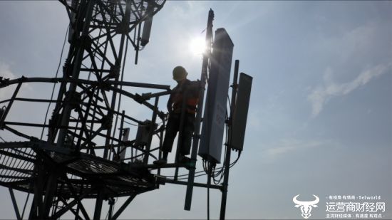 无惧高温“烤验”! 江西联通网络质量提升攻坚 实现客户感知新体验(图3) 无惧高温“烤验”! 江西联通网络质量提升攻坚 实现客户感知新体验(图3)